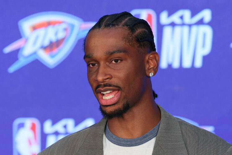 Shai Gilgeous-Alexander of the Thunder becomes the 14th player to win back-to-back NBA MVPs